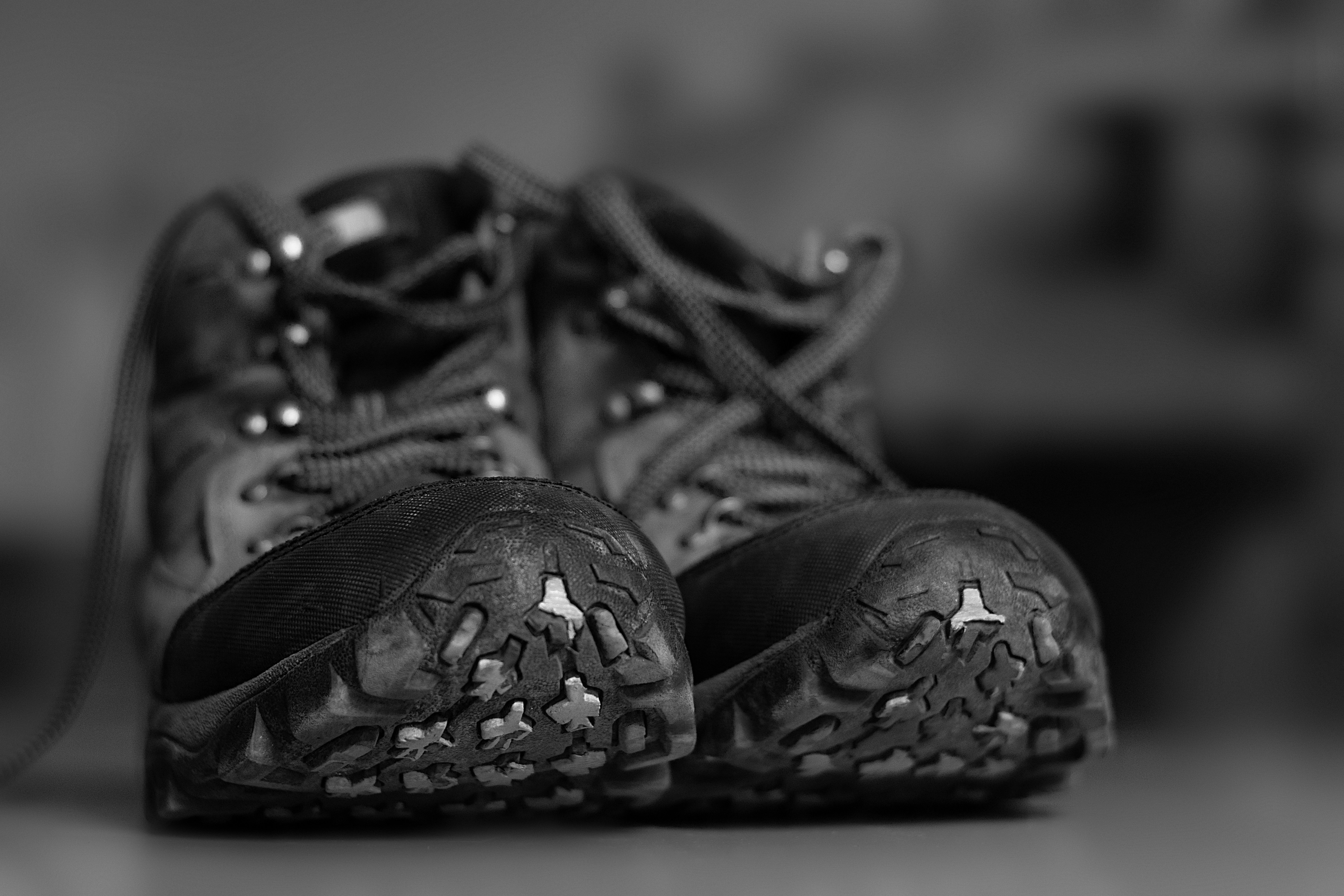 Jakie buty spawalnicze są najlepsze do pracy w wysokich temperaturach?